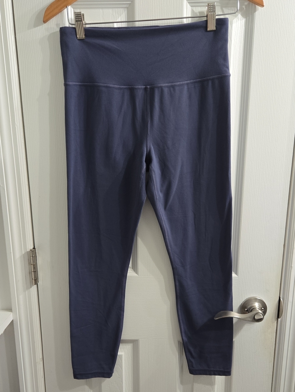 Athleta Ultra High Rise Elation 7/8 Tight Leggings Pant Navy Sz Medium M EUC